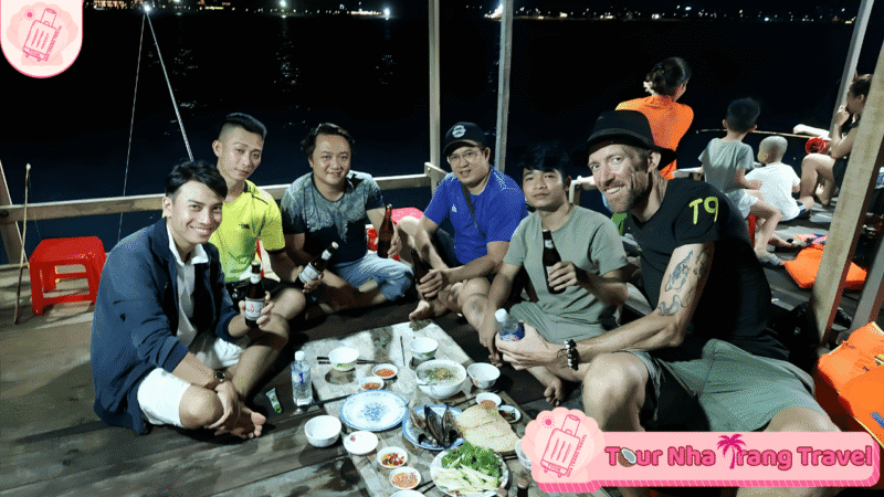 Tour Cau Muc Dem Nha Trang 5